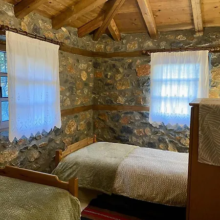 Elato Stone House Panayítsa