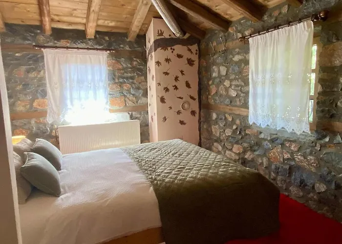 Elato Stone House Holiday home *