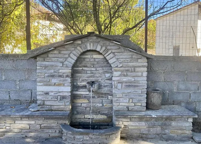 Elato Stone House Holiday home *